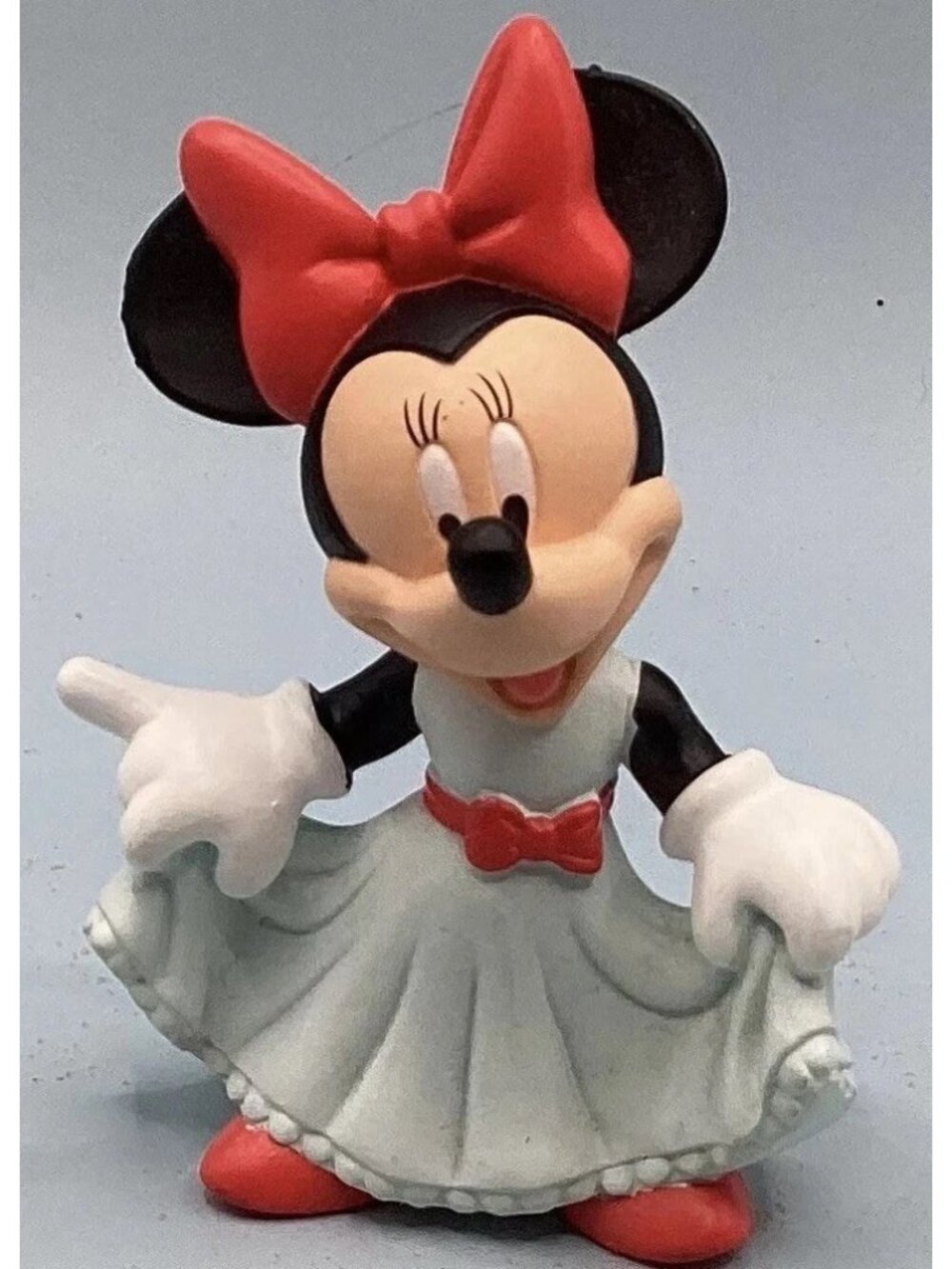 2005 Vintage McDonald’s Walt Disney Parks Minnie Mouse In Blue Dress